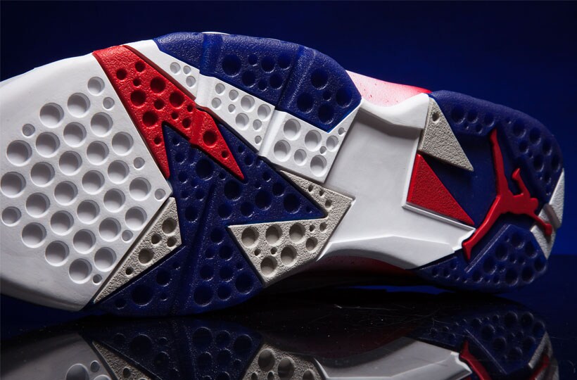 Underside of update retro seven mens