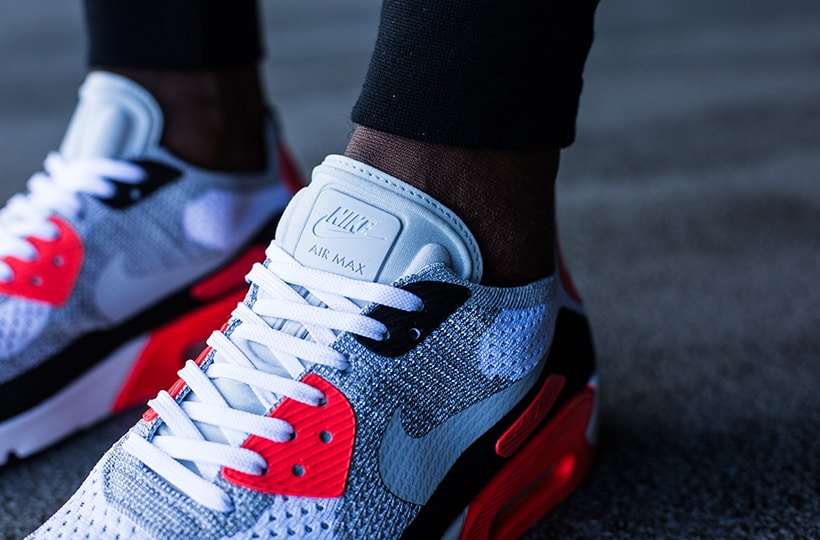 am90-flyknit-infrared