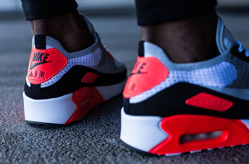 am90-infrared-flyknit