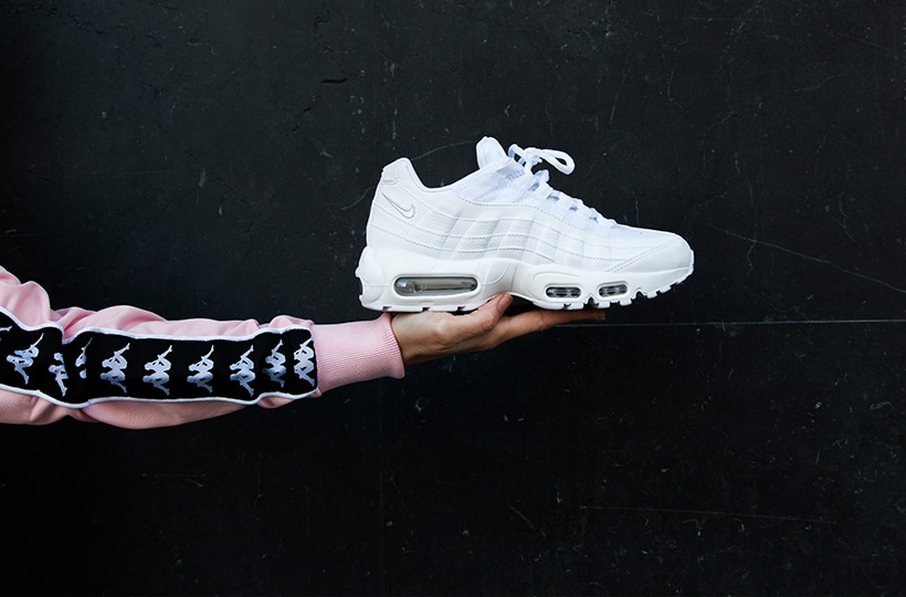 Natalia Infantes holding Nike Air Max 95 White