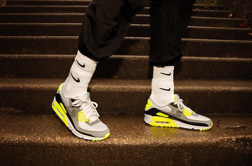 nike air max 90 volt on feet