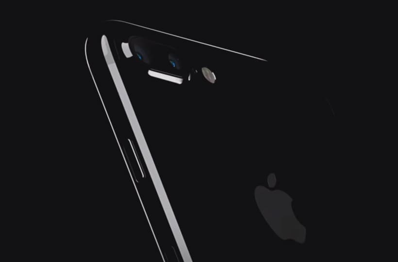 The Apple iPhone 7 is here!