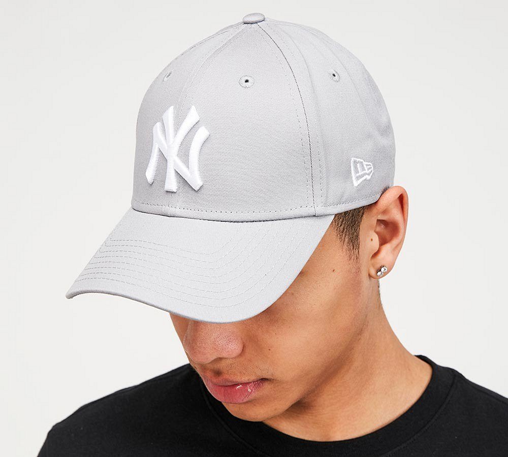 New Era NY League Essential 9FORTY Cap Grey Footasylum
