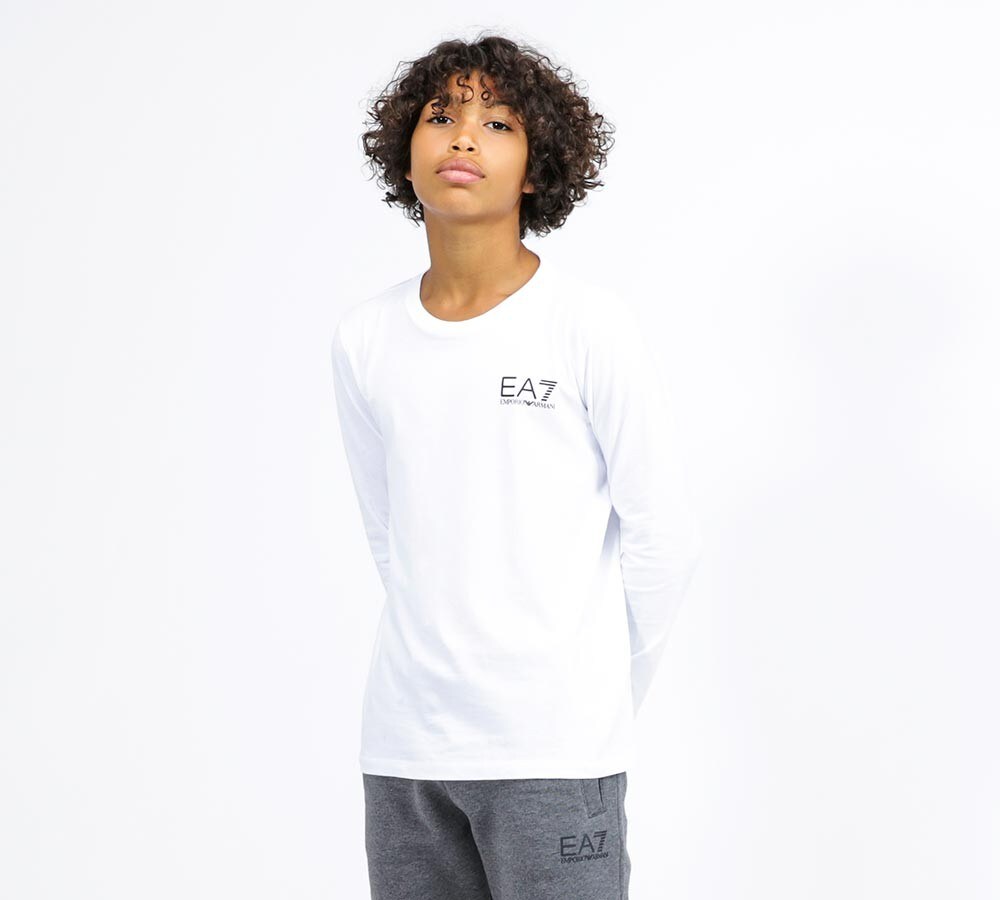 nike oversized futura 90's long sleeve