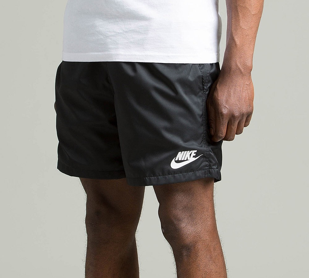 Nike Woven Flow Short | Black | Footasylum