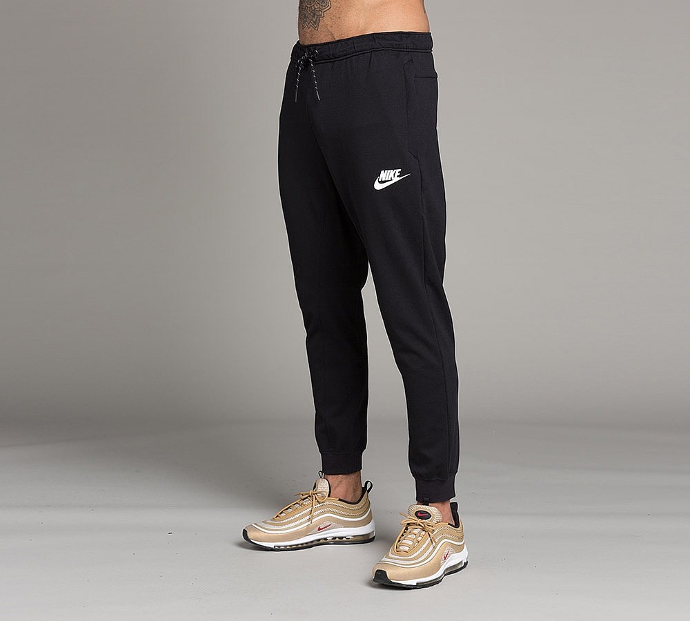 nike av15 joggers