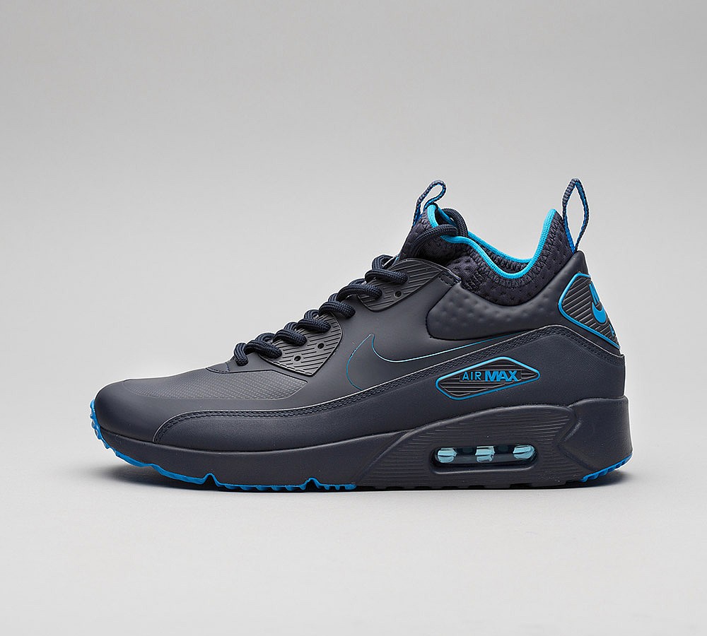 nike trainers winter