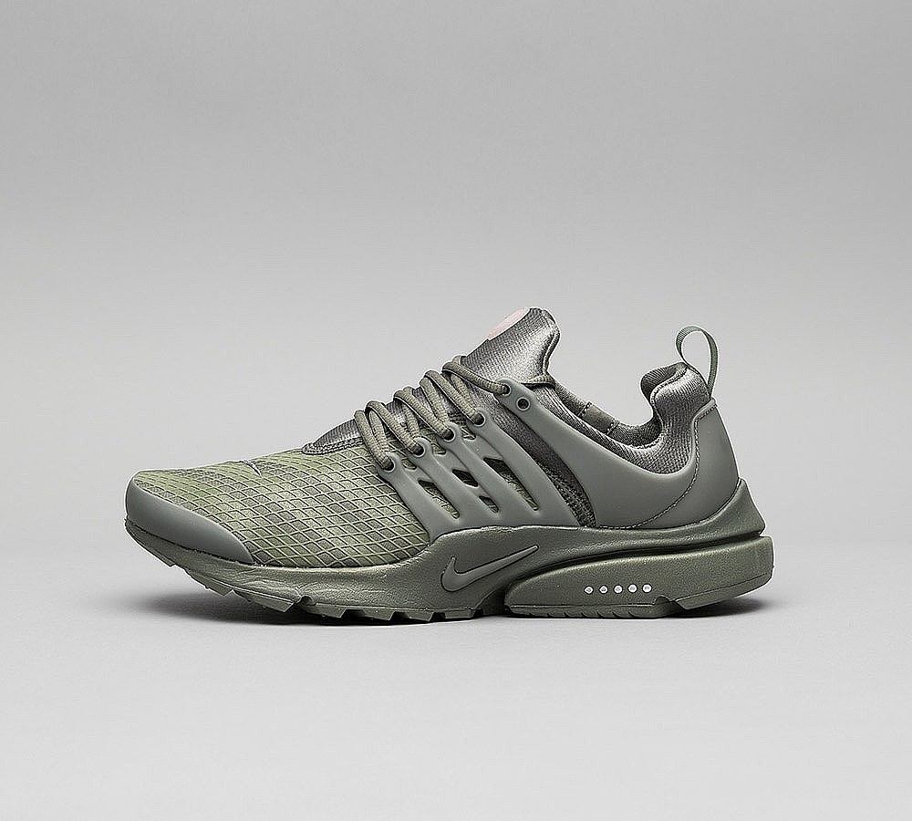 nike free reflective