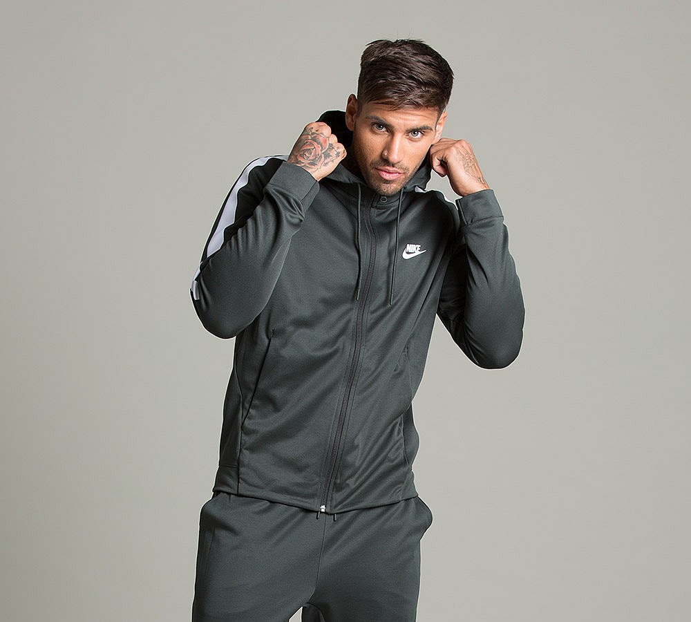 nike limitless track top