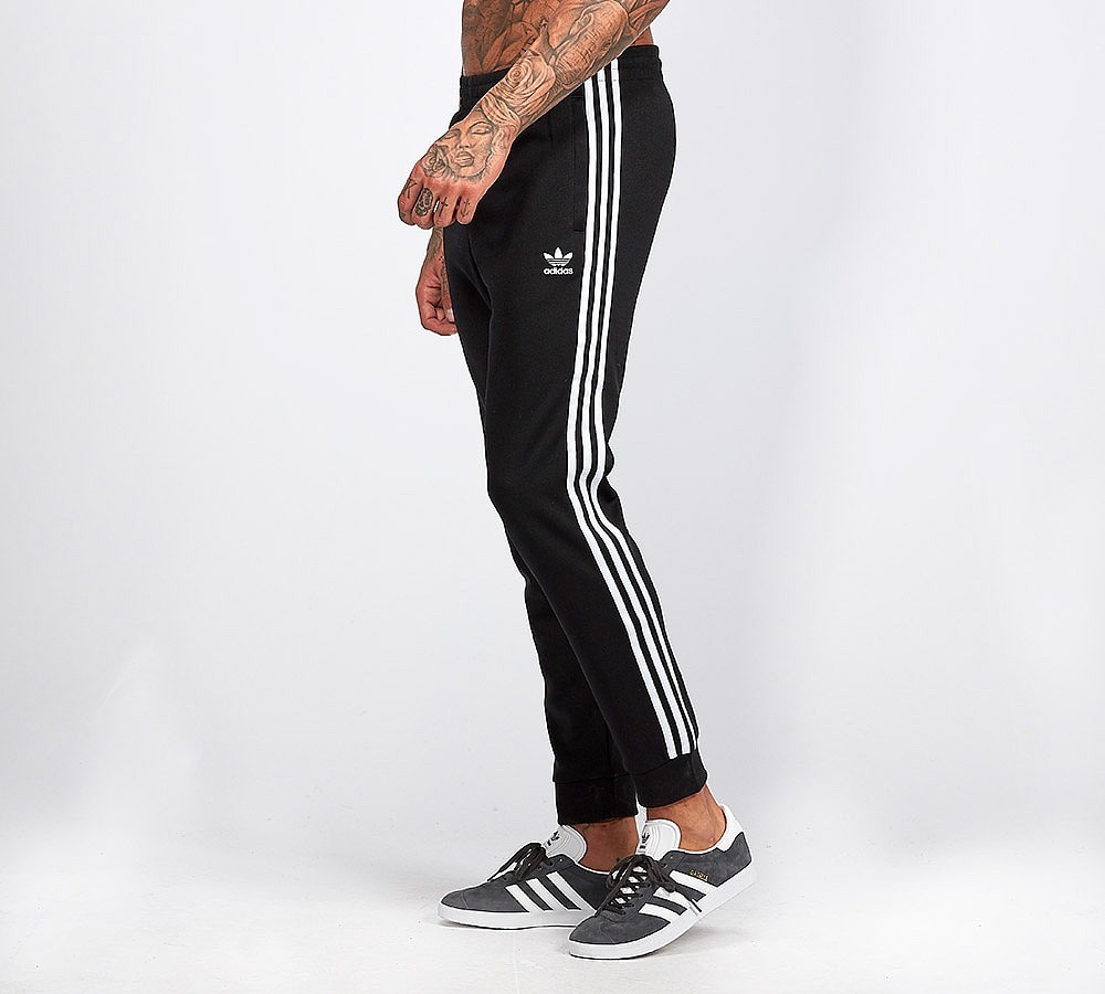 superstar track pants in black