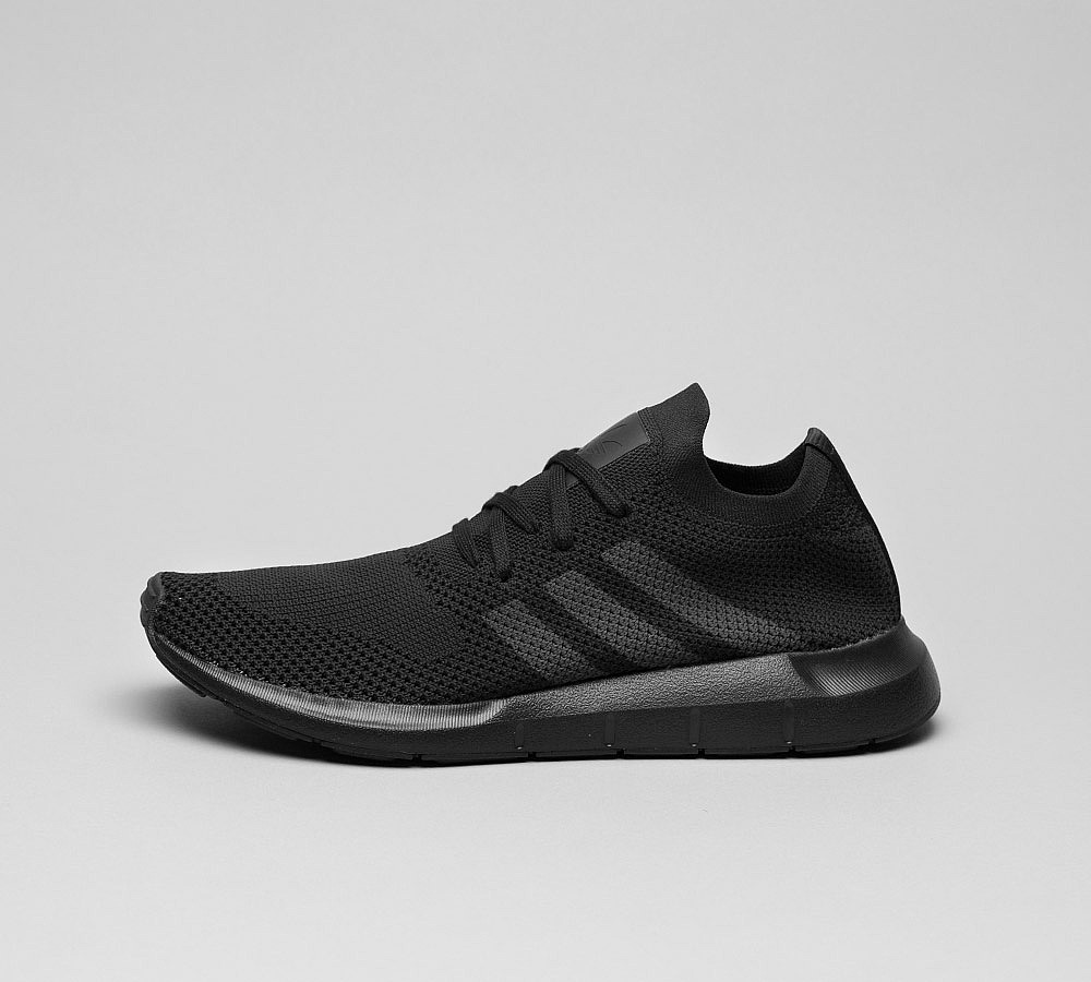 adidas Originals Swift Run Primeknit Trainer | Core Black / Grey Five ...