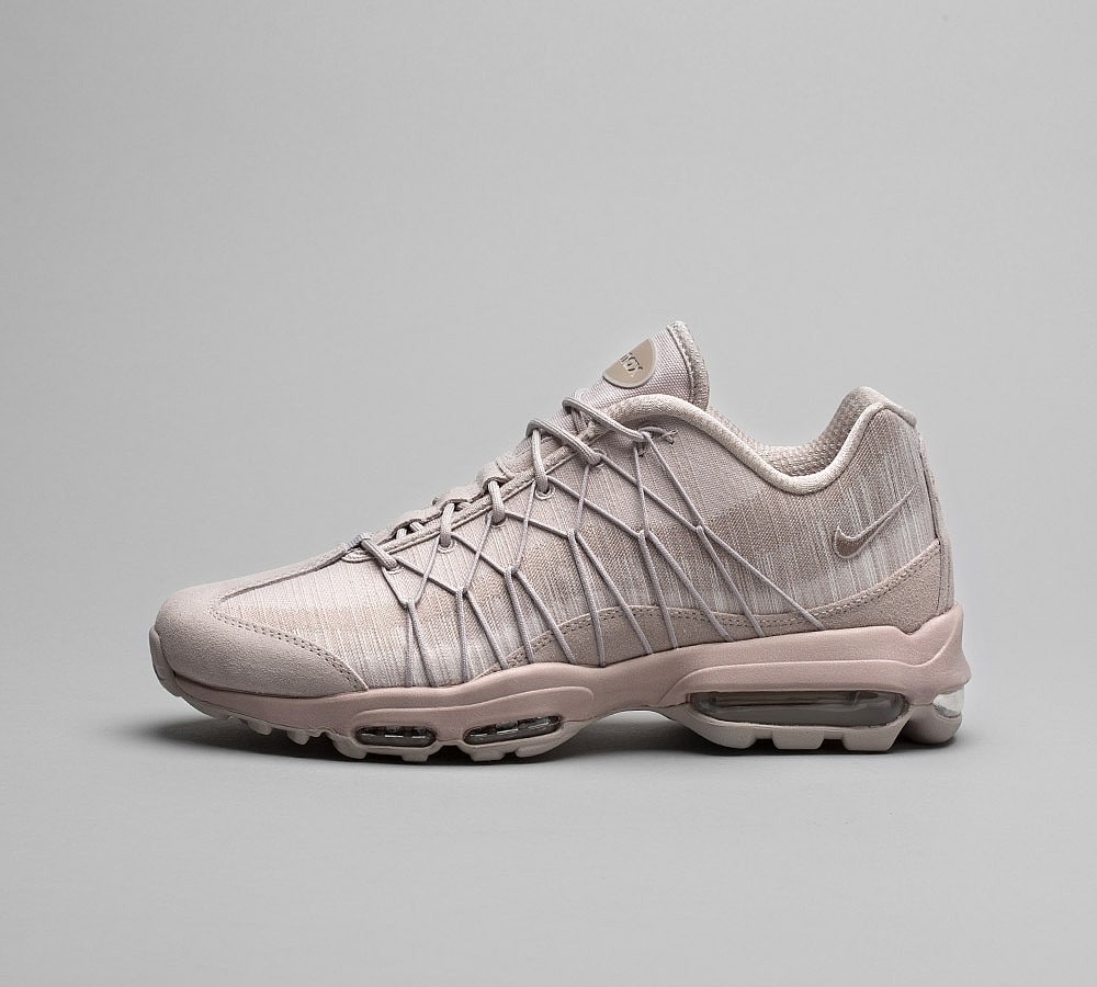 Nike Air Max 95 Ultra Jacquard Trainer | Moon Particle / Sepia Stone