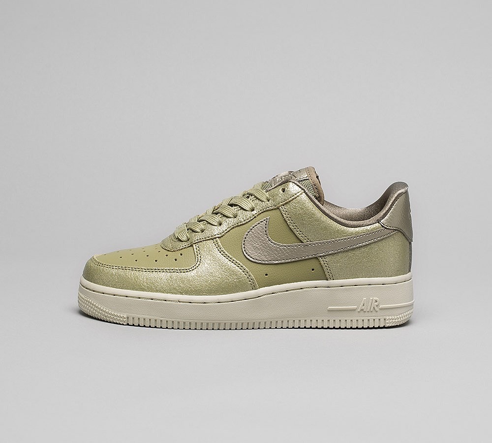 nike air force 1 womens trainers