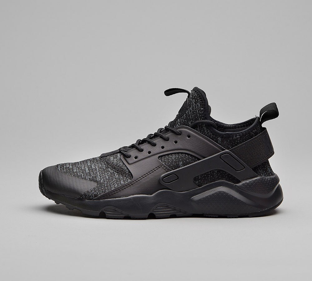 huarache ultra run se