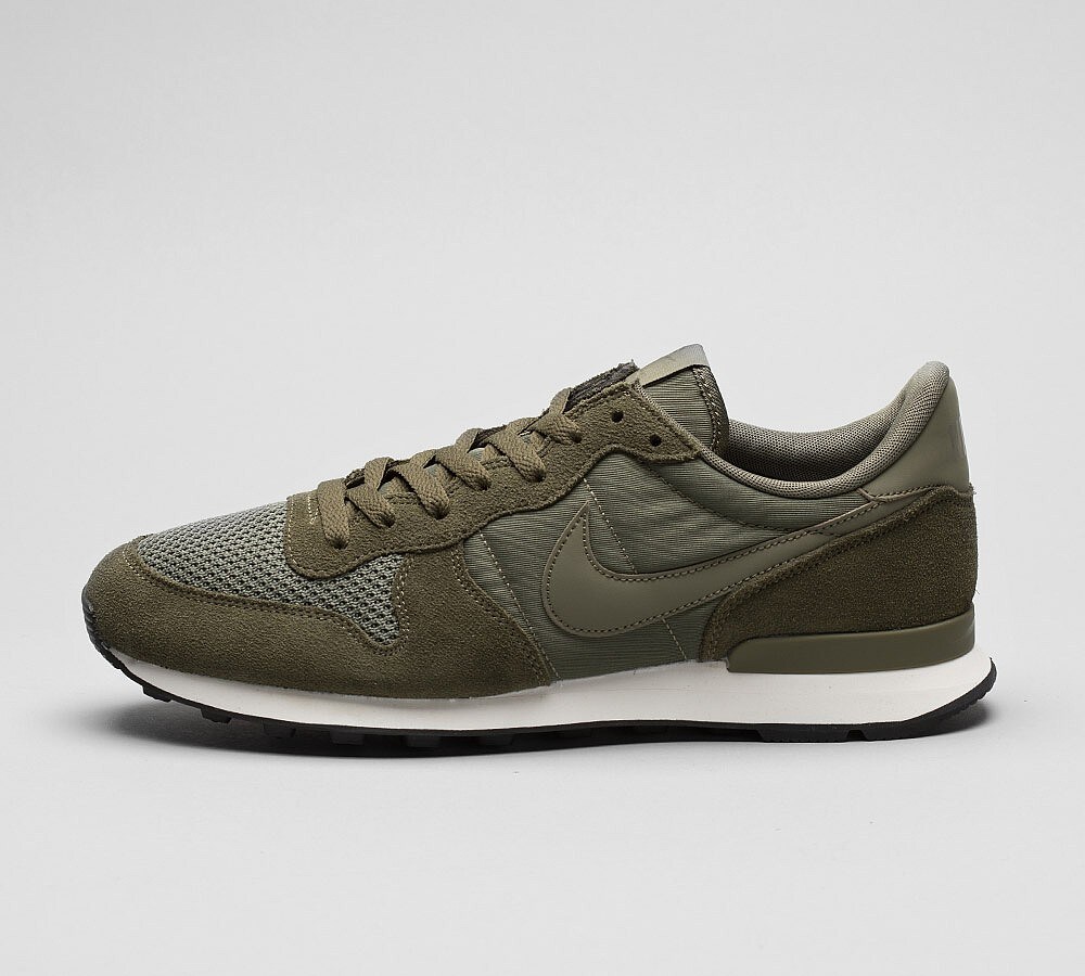 nike internationalist mid groen nike internationalist mid groen