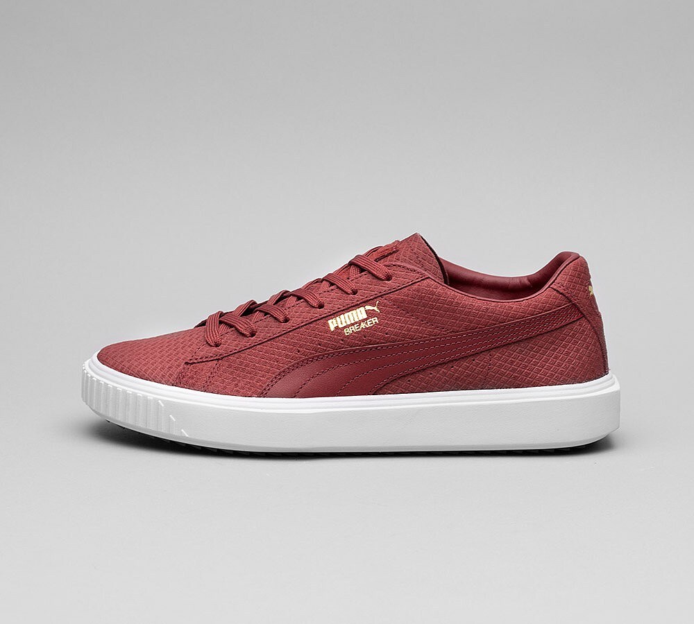 More Information About Footasylum Get the latest men’s fashion and footwear at Footasylum. At the forefront of men’s streetwear, Footasylum is the UK’s number one place to buy the latest men’s trainers and apparel. From the freshest sneaks to the latest drops from some of the world’s biggest clothing brands, the Footasylum men’s department has it covered.