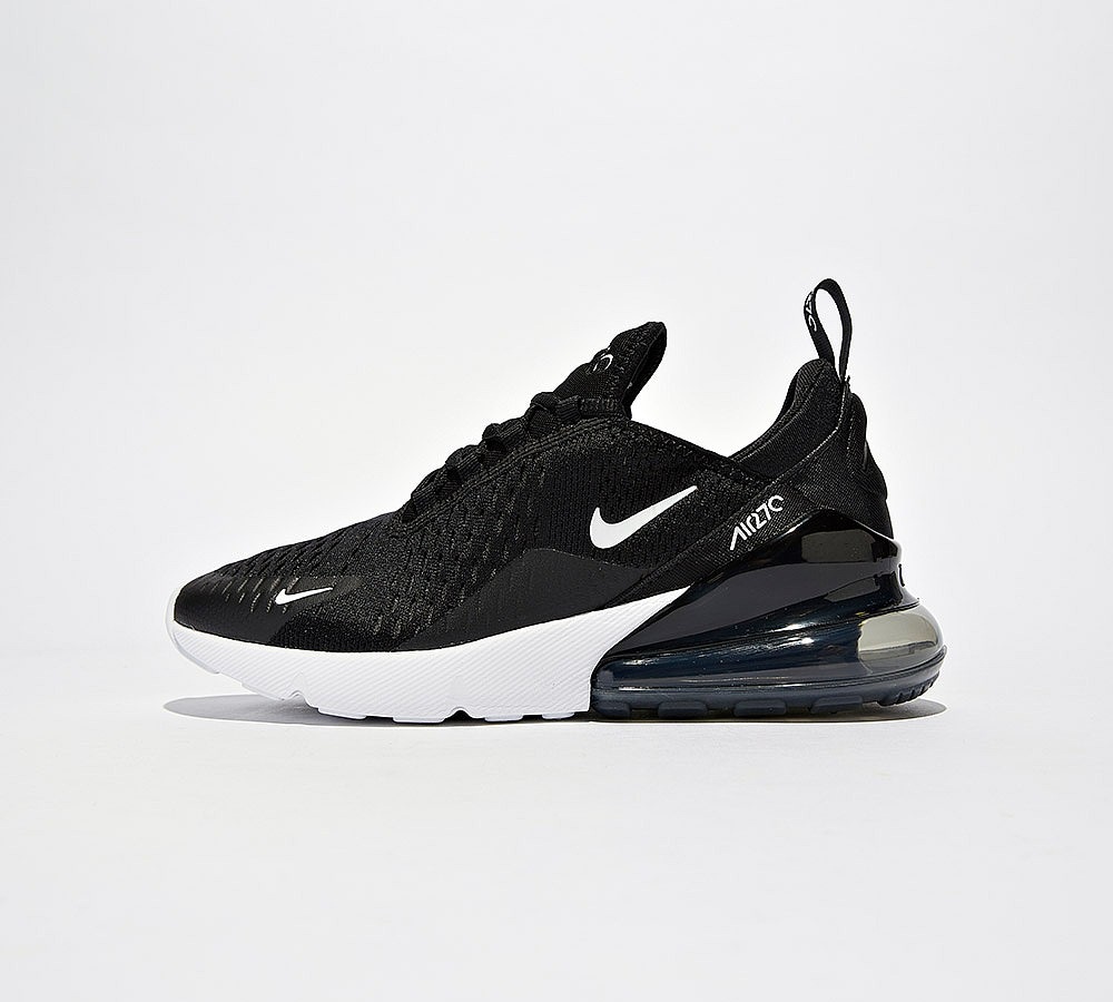 ladies black and white nike trainers