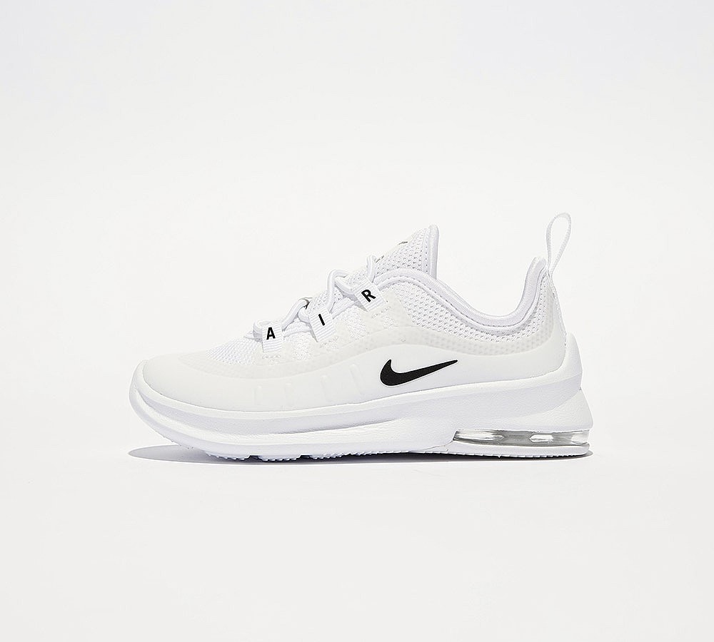 nike ladies air max axis trainers