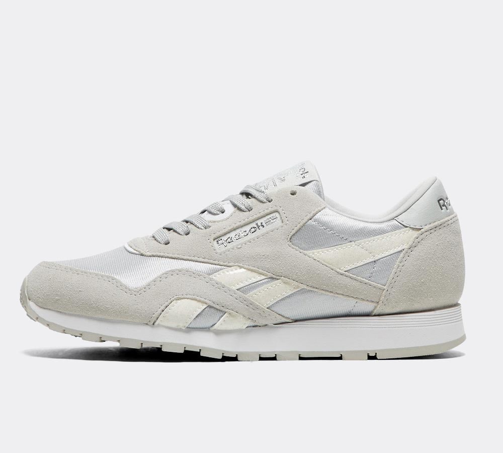 reebok classic nylon runner trainers in white and grey