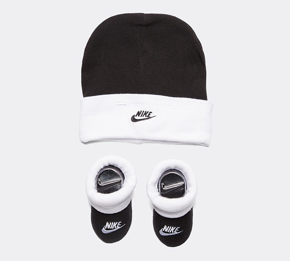 nike hat and booties