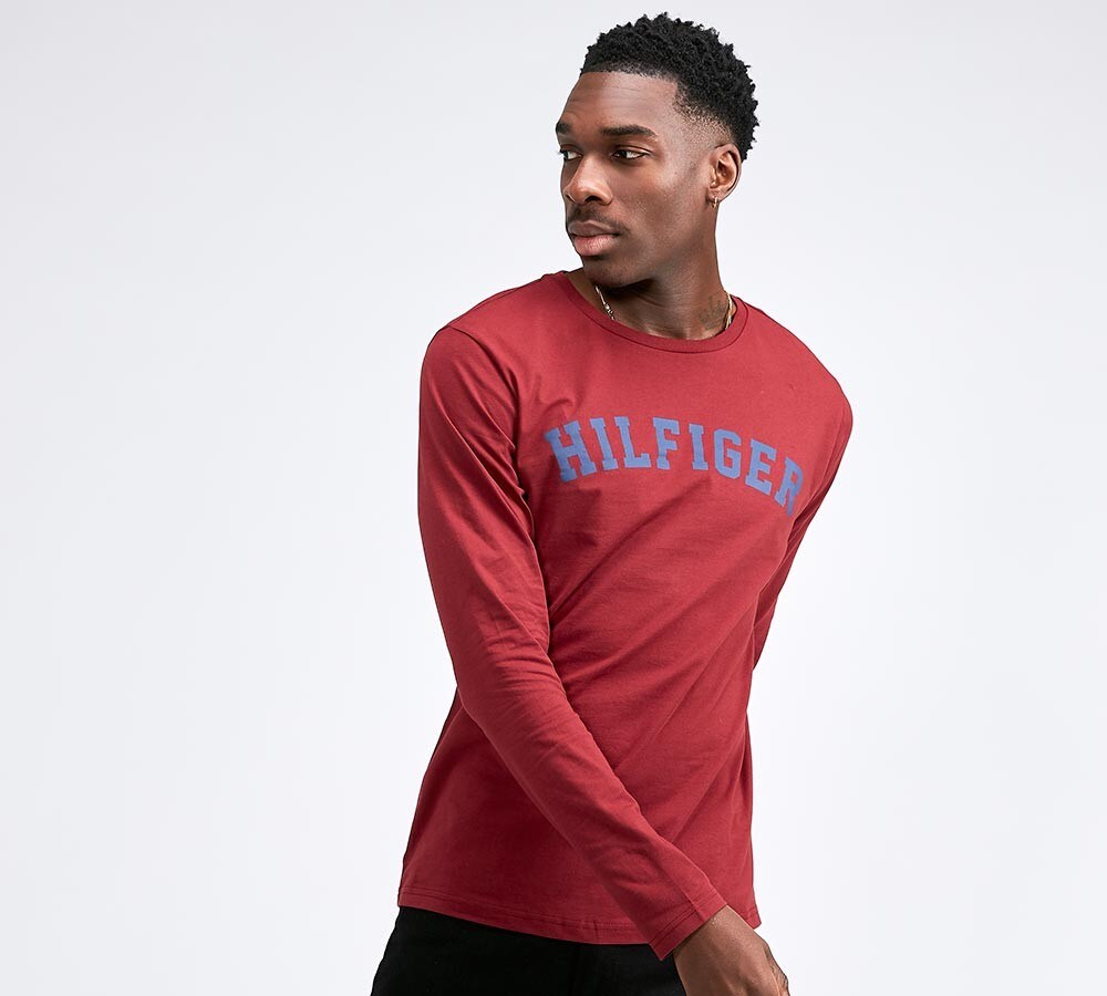 tommy hilfiger t shirt footasylum