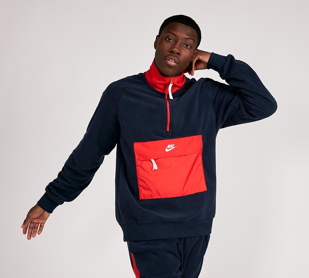 nike seasonal half zip