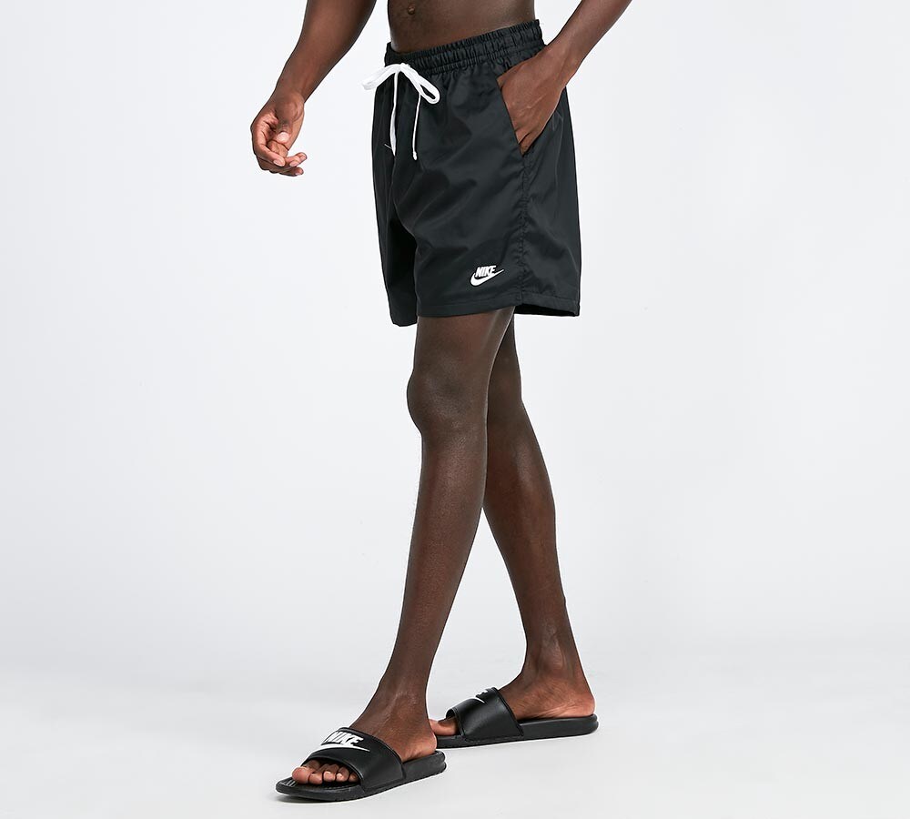 nike standard fit mid thigh length shorts