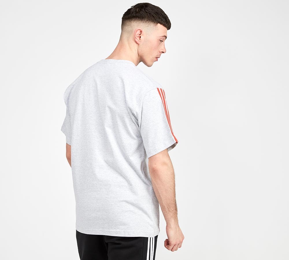 Adidas floating trefoil sales tee