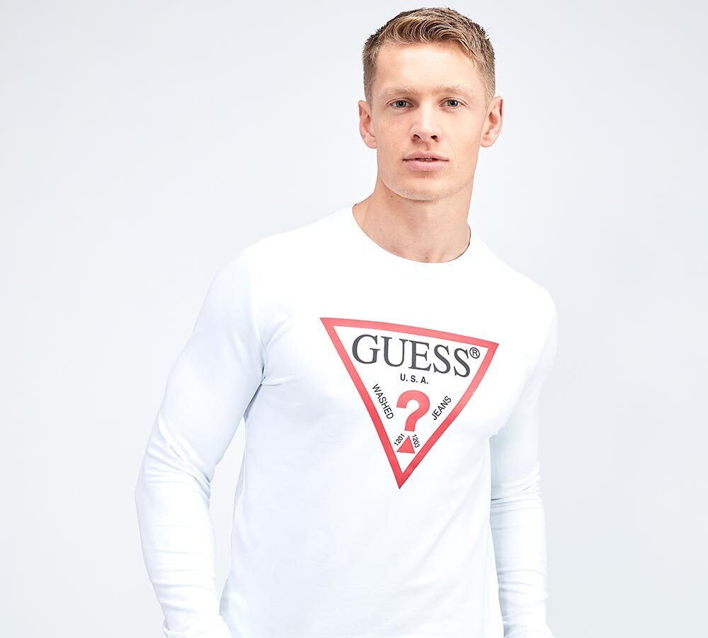 guess jeans white sweatshirt