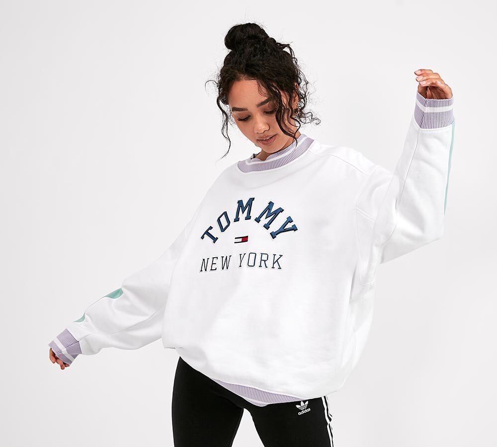 tommy jeans white sweatshirt womens