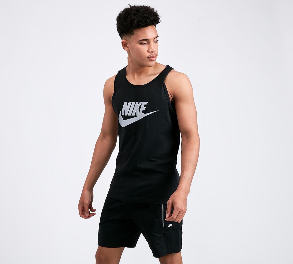 nike shorts and tank top