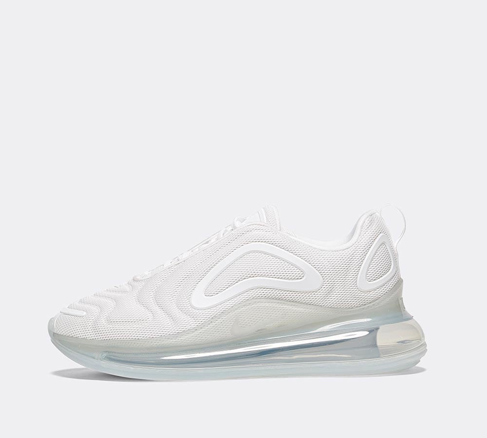 nike air max 720 junior black and white