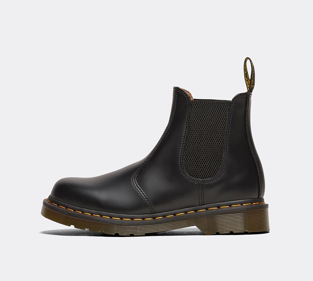 dr martens 2976 black chelsea boots