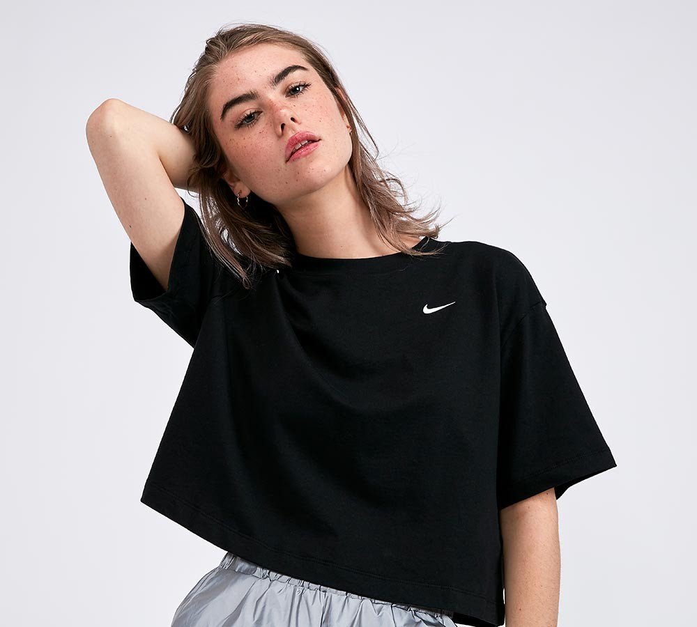 nike boxy short sleeve t shirt