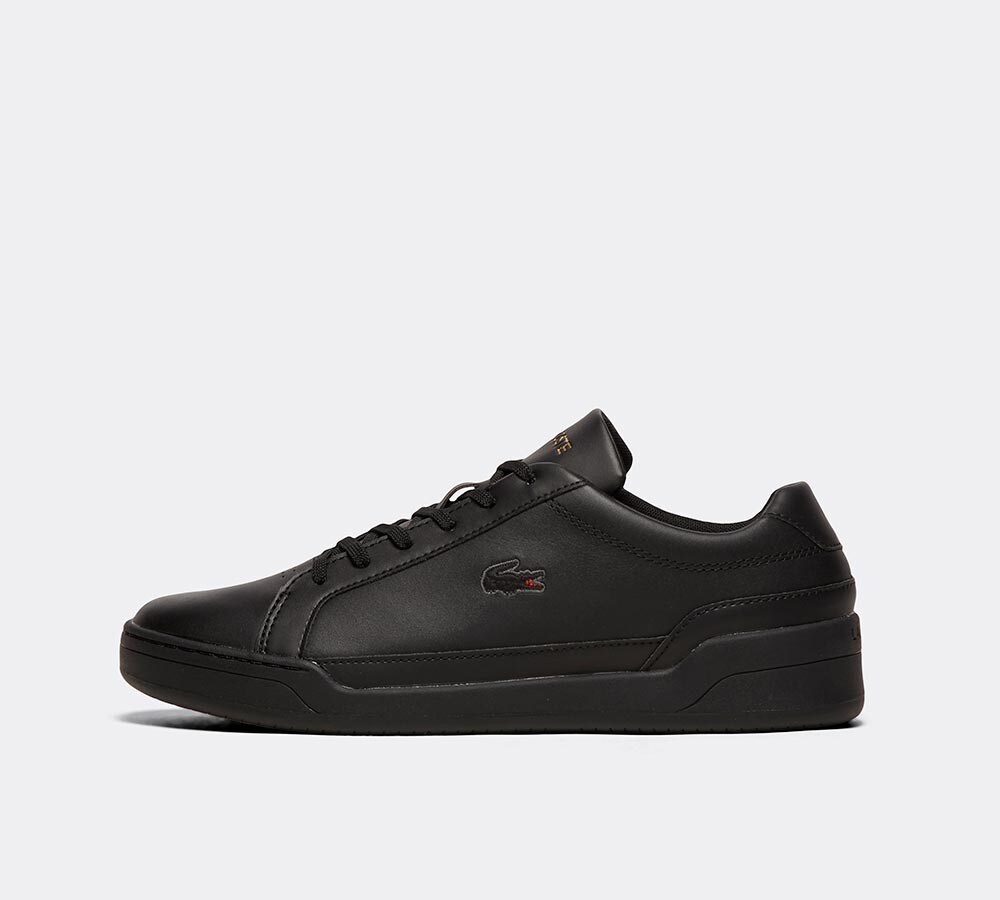 lacoste white challenge trainers
