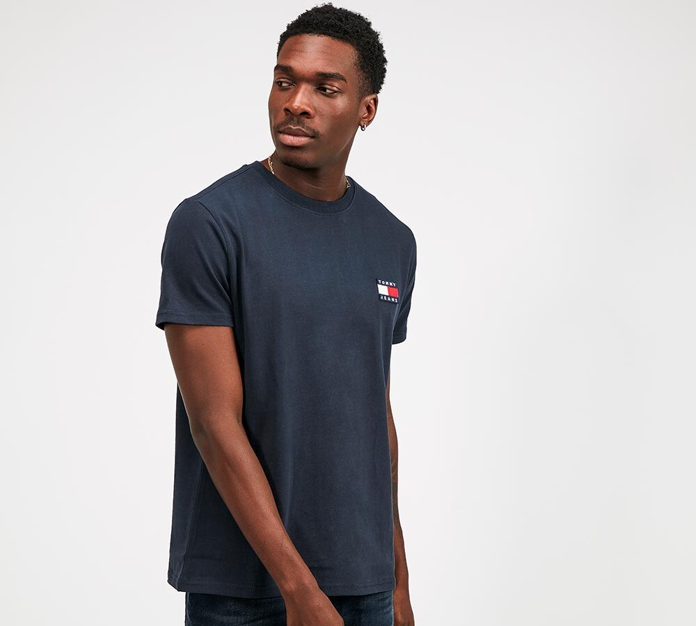 tommy jeans badge t shirt