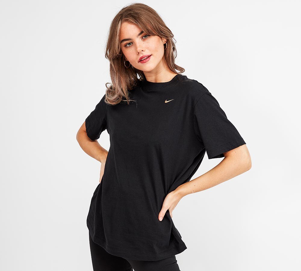 womens black and gold nike shirt