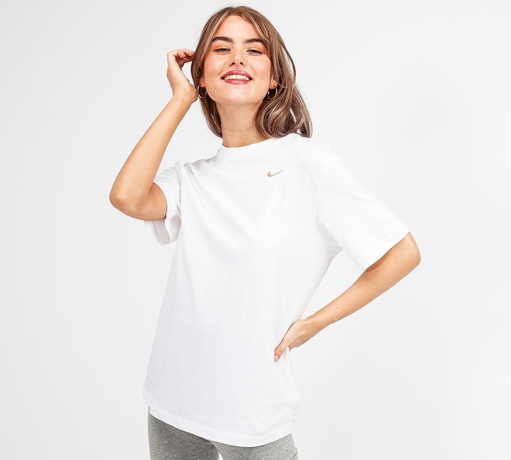 nike t shirt women's white