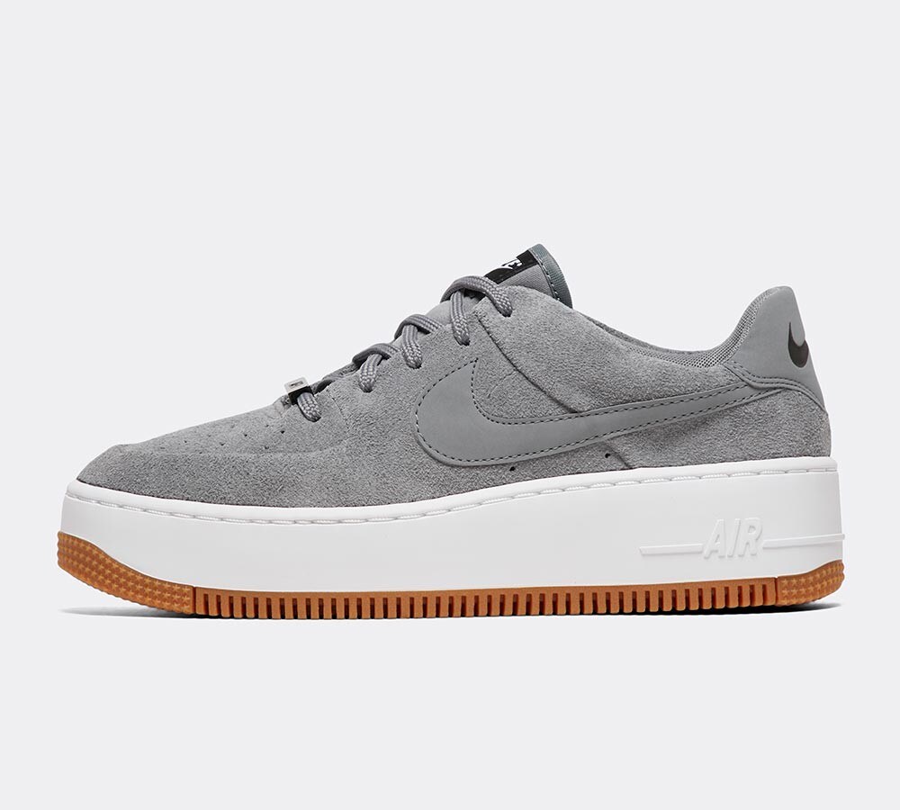 Nike Womens Air Force 1 Sage Low 