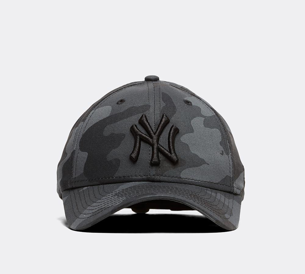 ny cap black and white