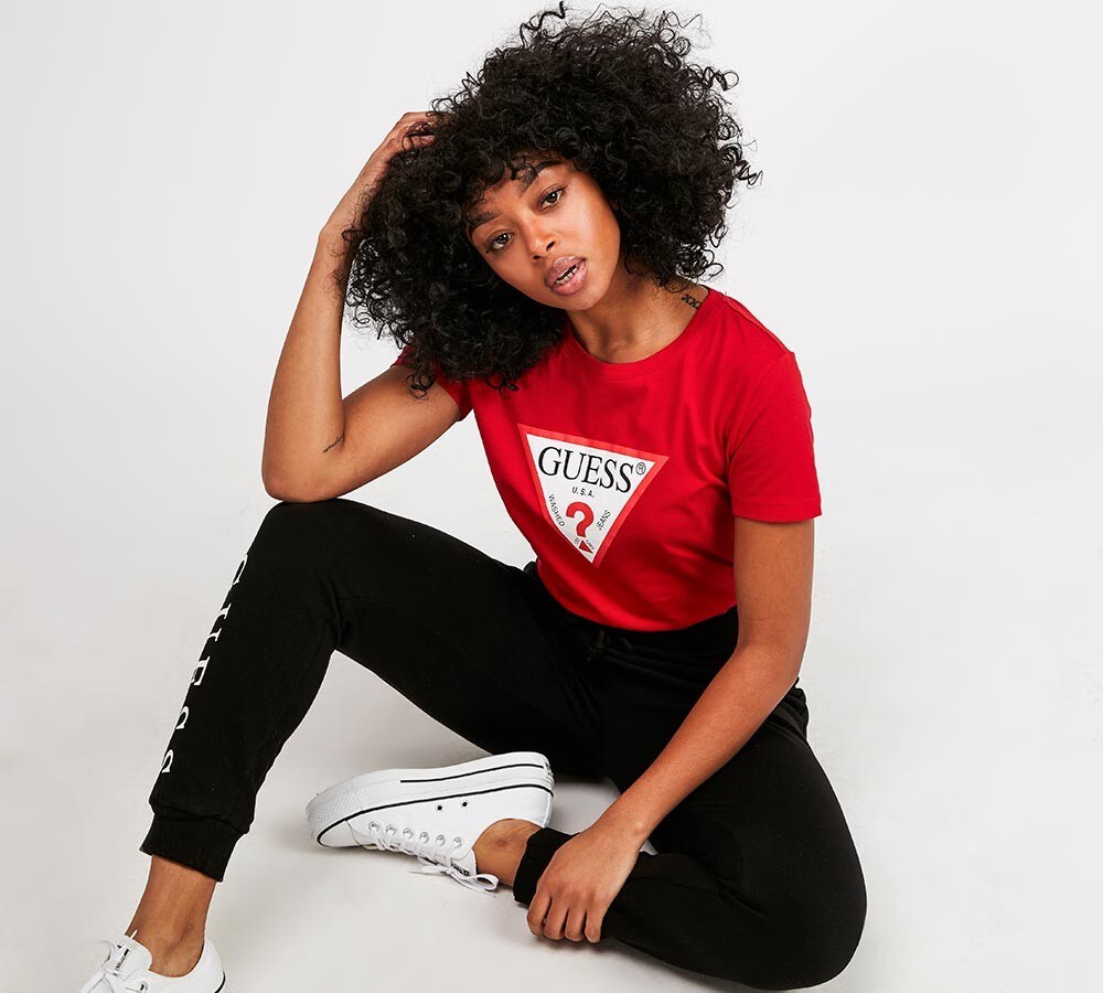guess red t shirt women's