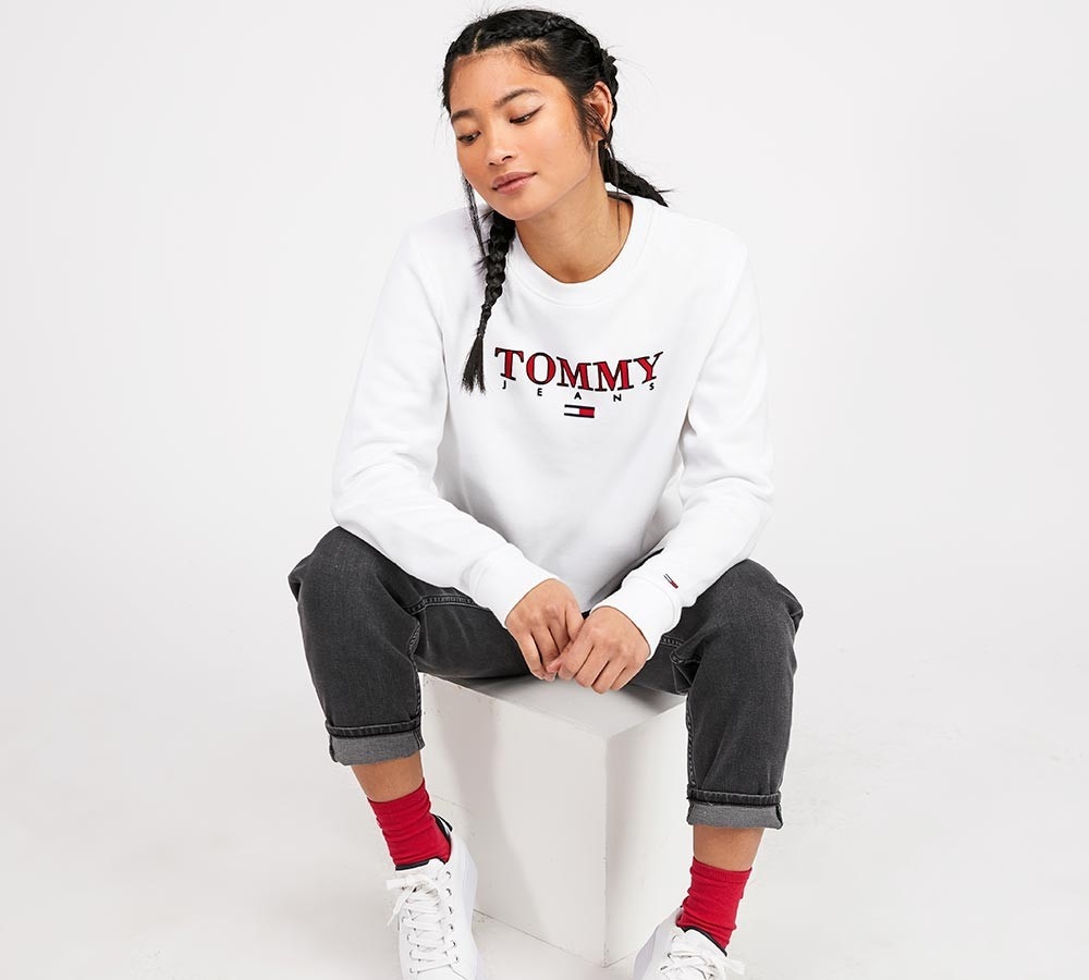 tommy jeans essential logo sweatshirt