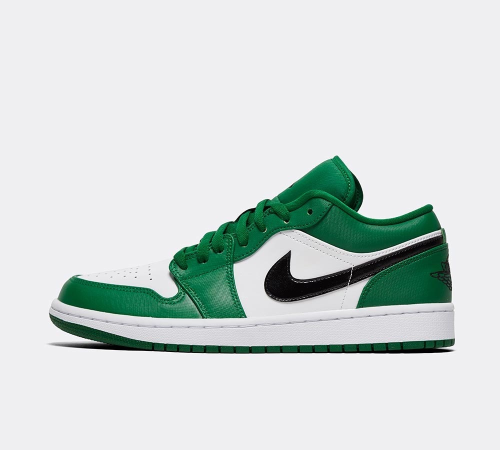 nike green and white trainers