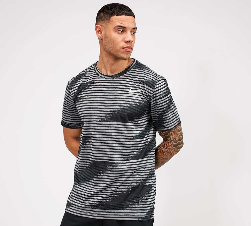 nike gym t shirt