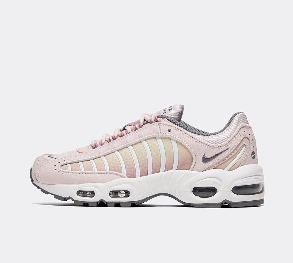 nike women's air max tailwind iv trainer