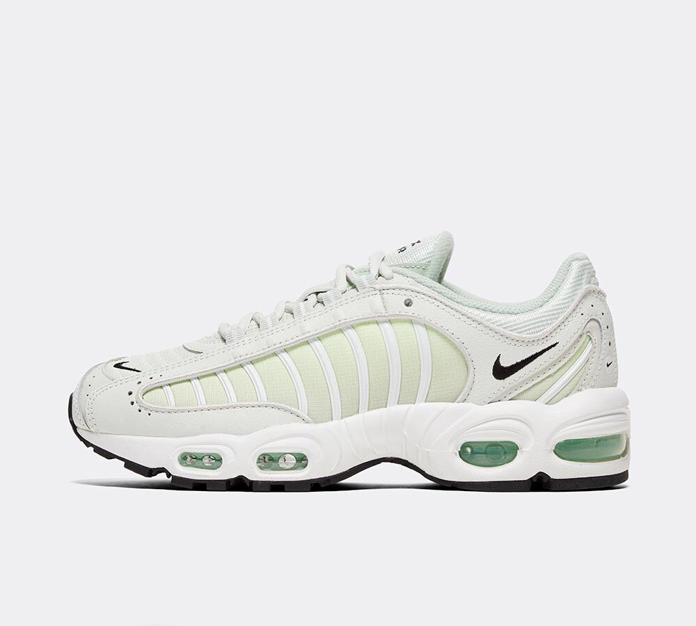 nike women's air max tailwind iv trainer