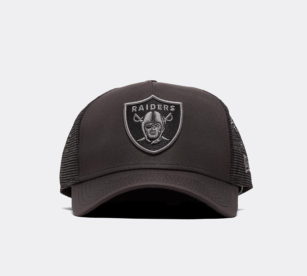 raiders trucker