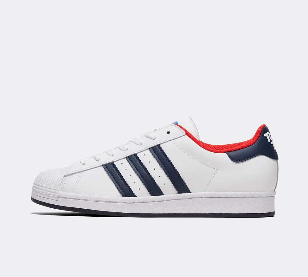 adidas navy trainers