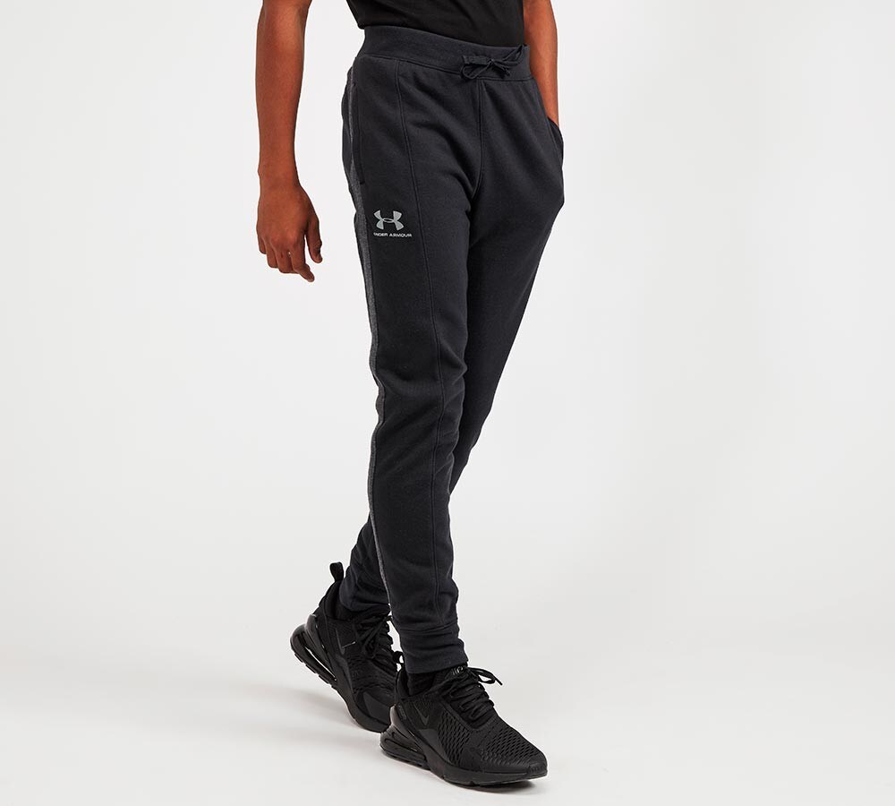 black under armour joggers