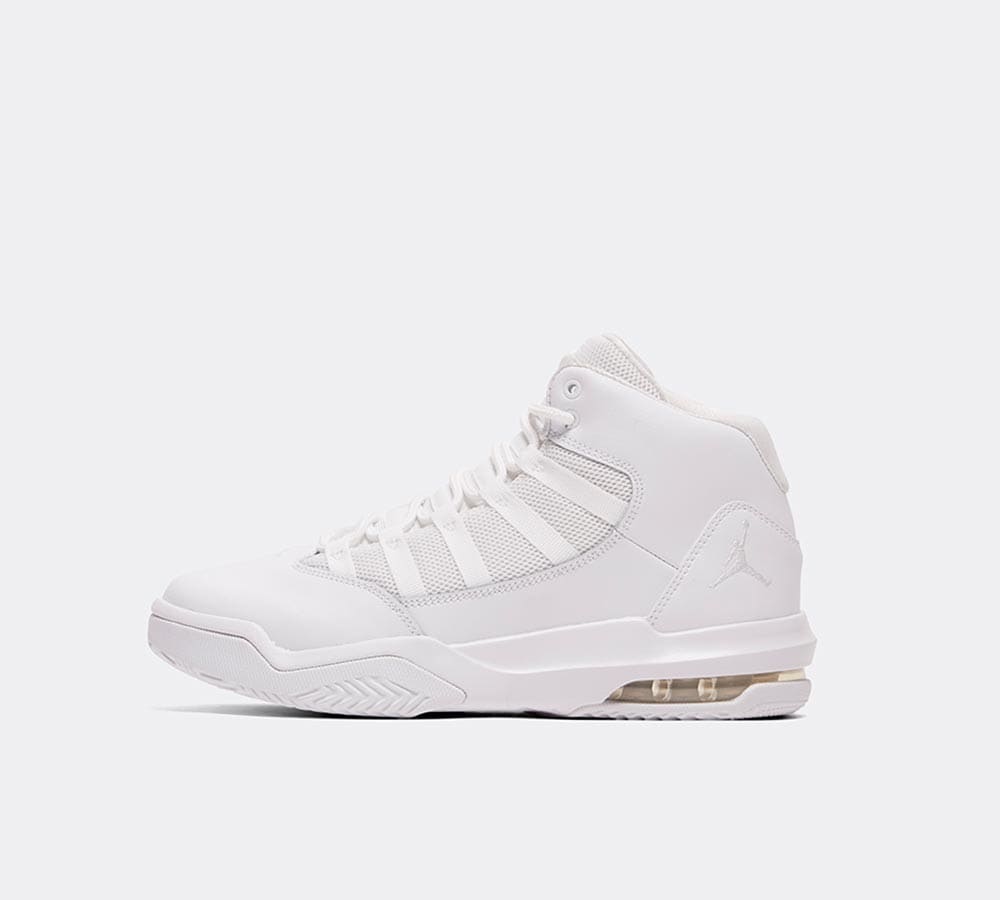 Jordan Junior Jordan Max Aura Trainer | White / White / White | Footasylum